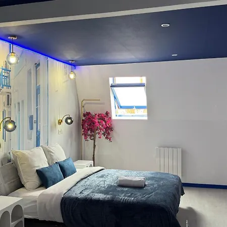 Eden De Santorin アパート *